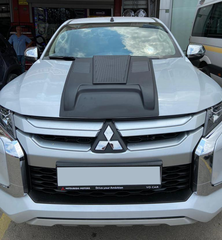 L200 Series 6 BONNET SCOOP