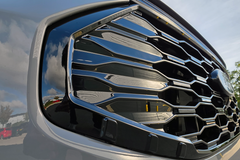 Ford Transit Custom 2024+ VanTrix Front Grille (Hex)