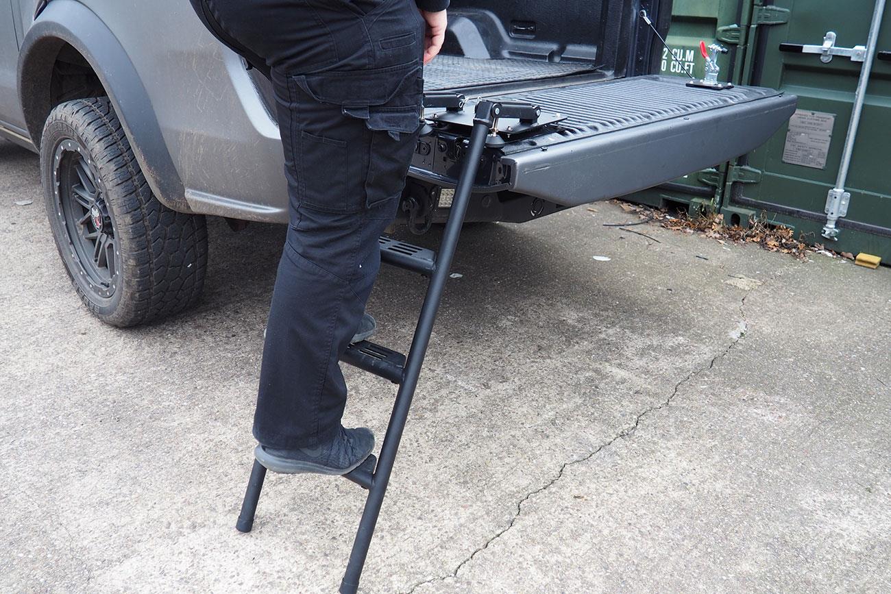 EasyStep - Pickup Truck Tailgate Ladder - Eagle 4x4