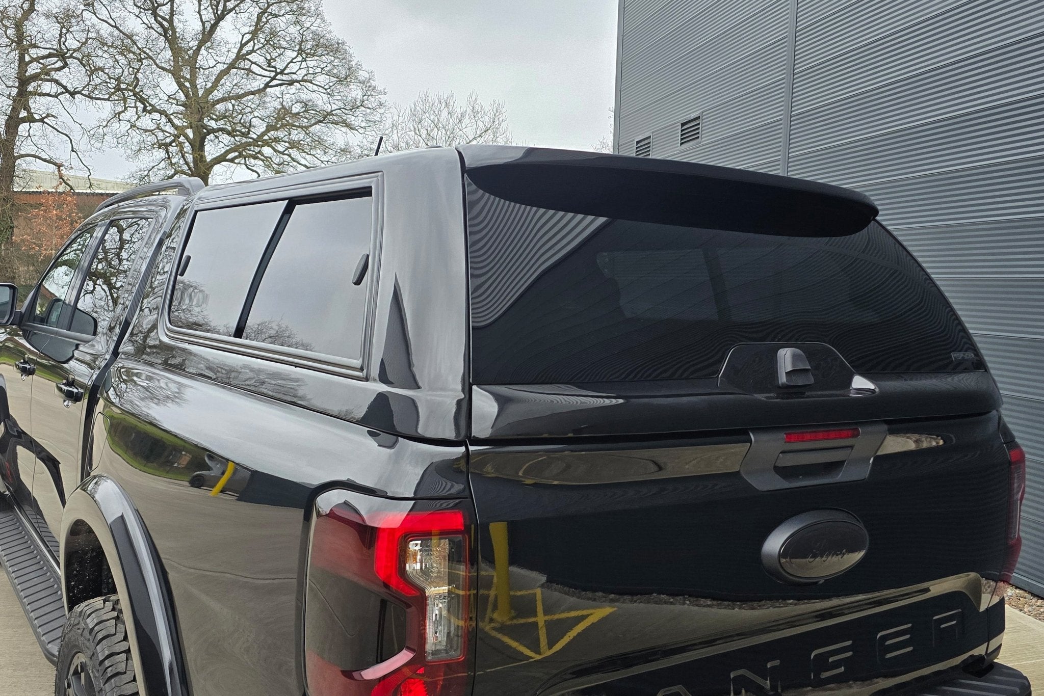Ford Ranger 2023+ Spyder Hardtop with Sliding Windows - Eagle 4x4
