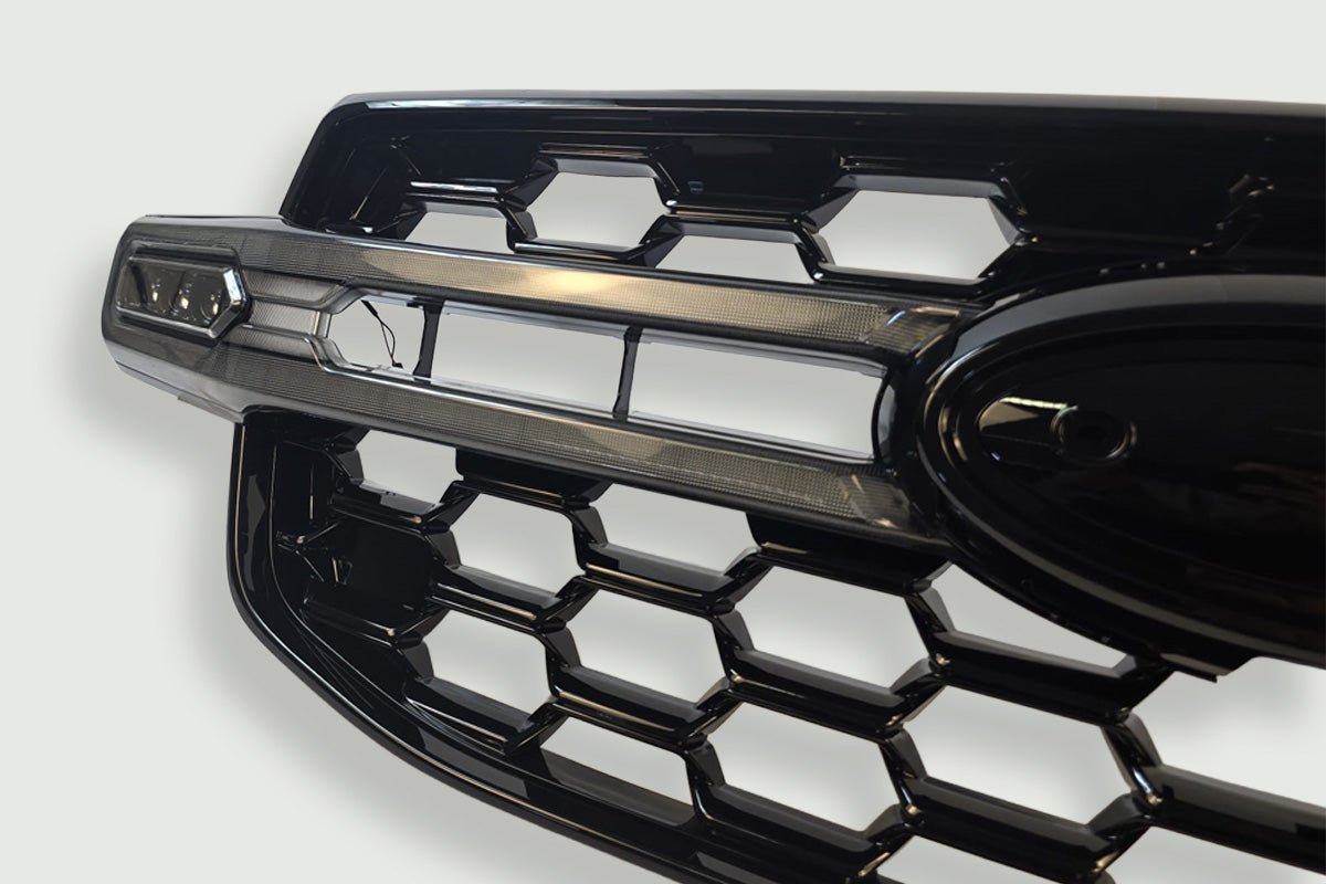 Ford Ranger 2023+ Spyder Hyperlite 3 Grille with integrated LED Lights - Eagle 4x4