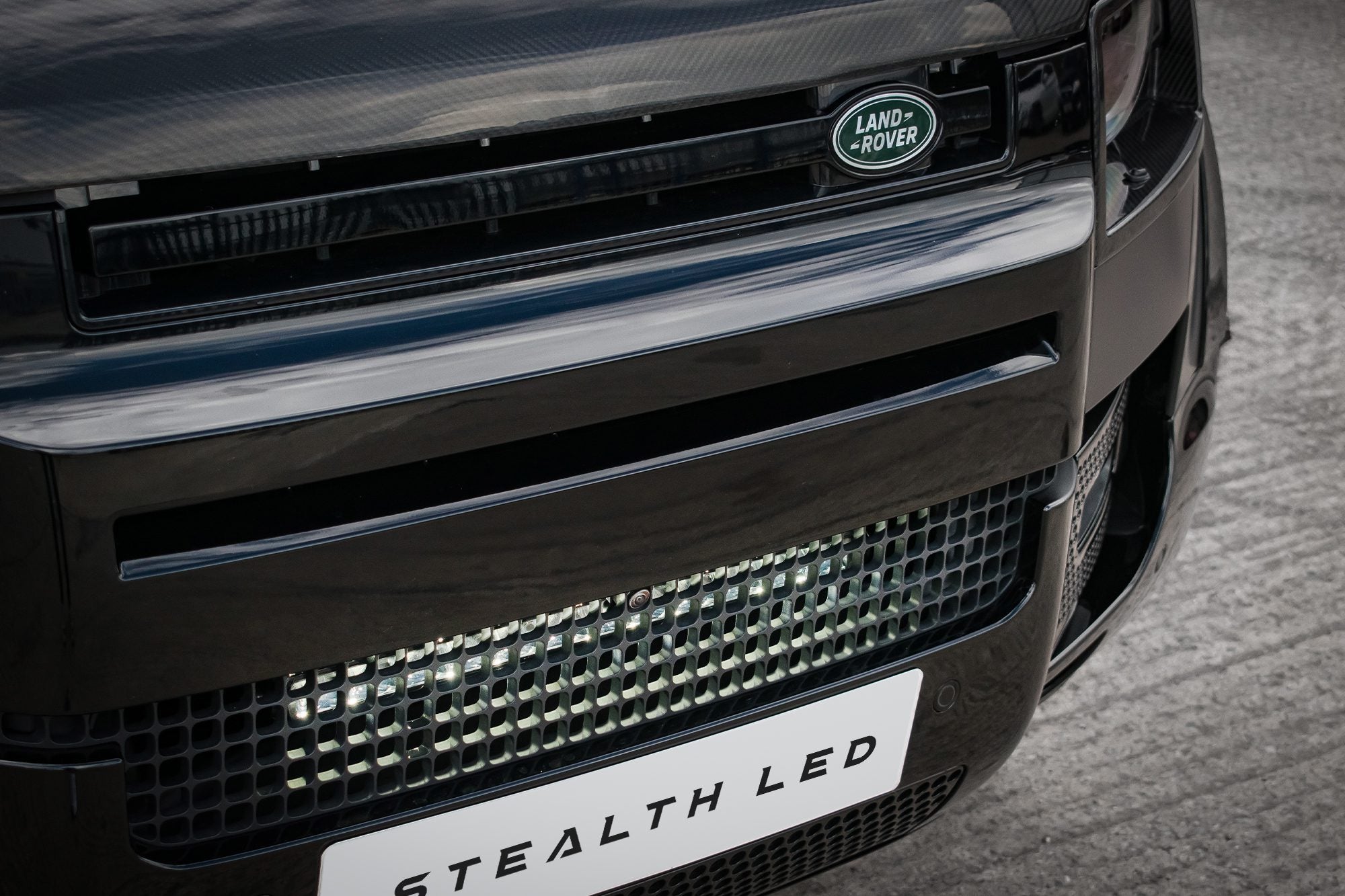 Land Rover Defender L663 2020+ Spyder Stealth 20 - inch Luminous LED Integration Grille Kit - Eagle 4x4