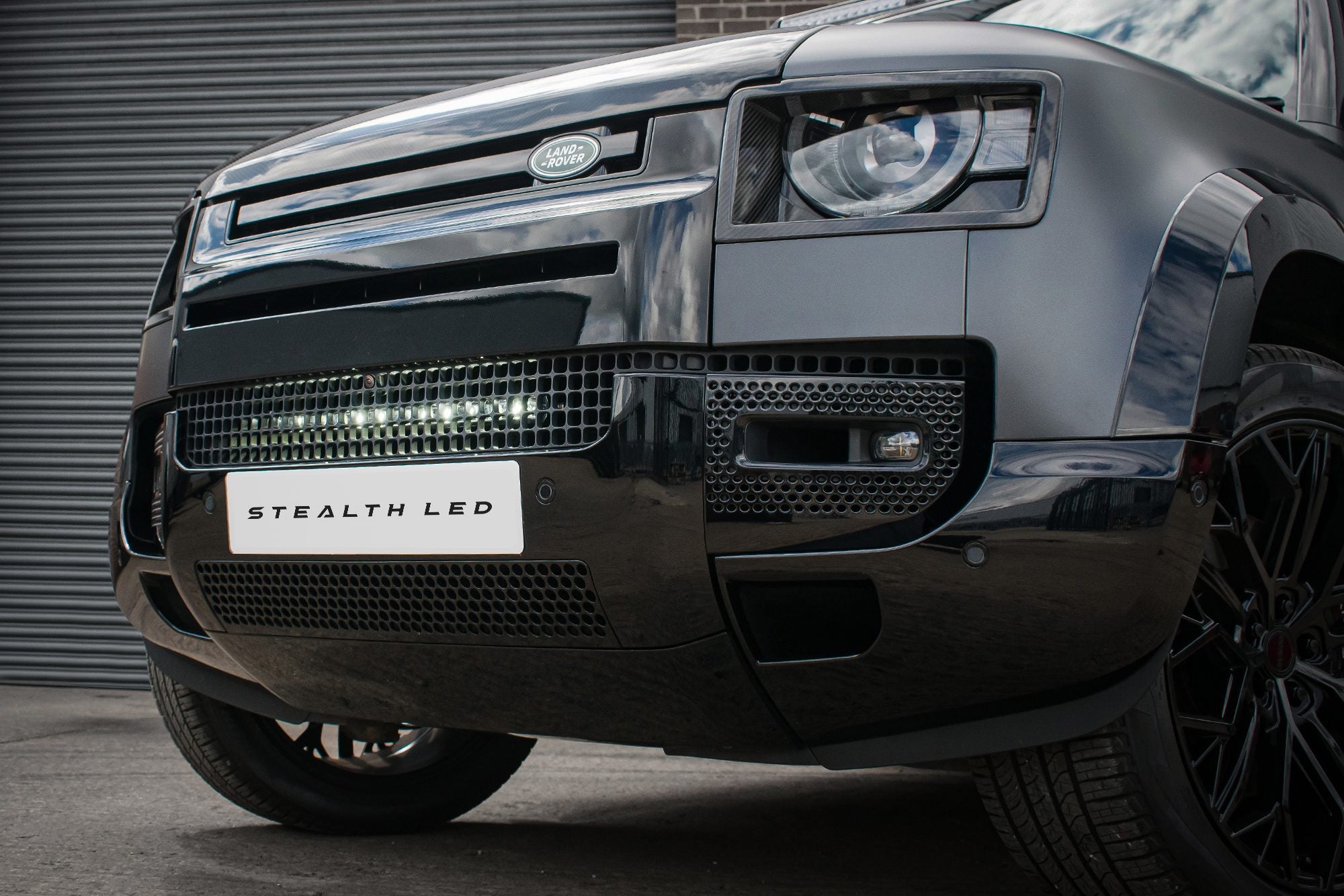 Land Rover Defender L663 2020+ Spyder Stealth 20 - inch Luminous LED Integration Grille Kit - Eagle 4x4