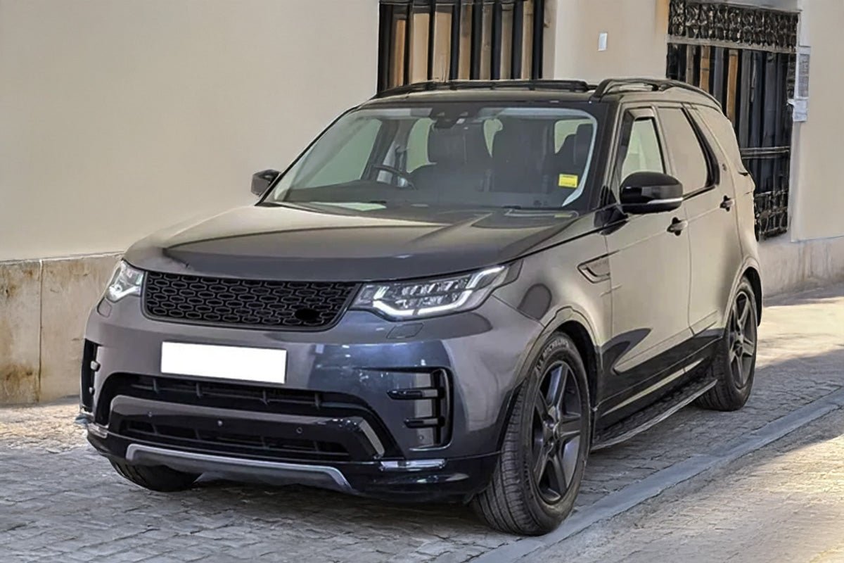 Land Rover Discovery 5 2017+ OEM Style Running Boards in Black - Eagle 4x4