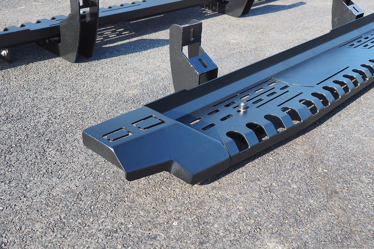 Mitsubishi L200 Series 6 FALCON V1 Side Steps 2019+ - Eagle 4x4