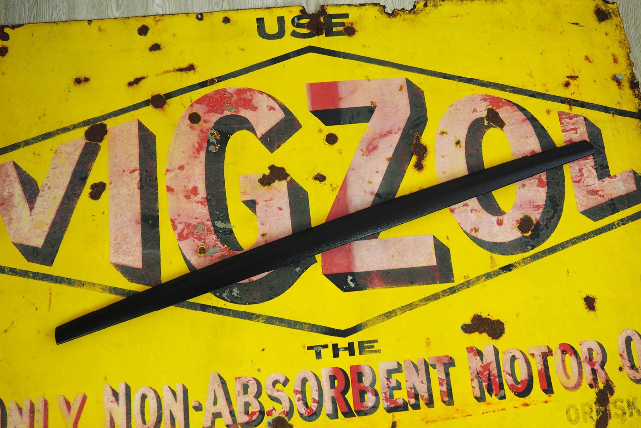 Mitsubishi L200 Series 6 Tailgate Cap - Large Black Textured - Eagle 4x4