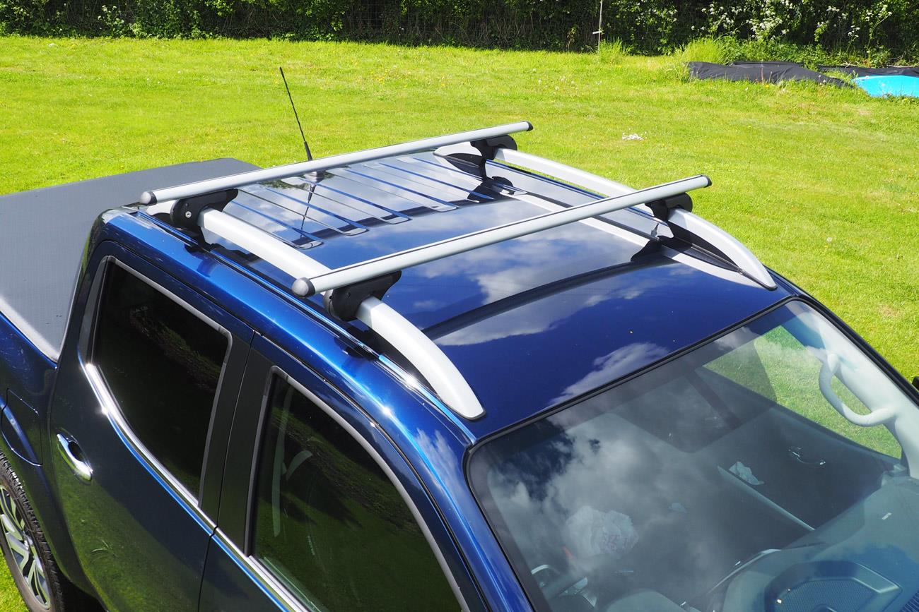 Nissan Navara NP300 Eagle4x4 Locking Cross Bars - Fits Onto Existing Factory Fitted Roof Rails - Eagle 4x4