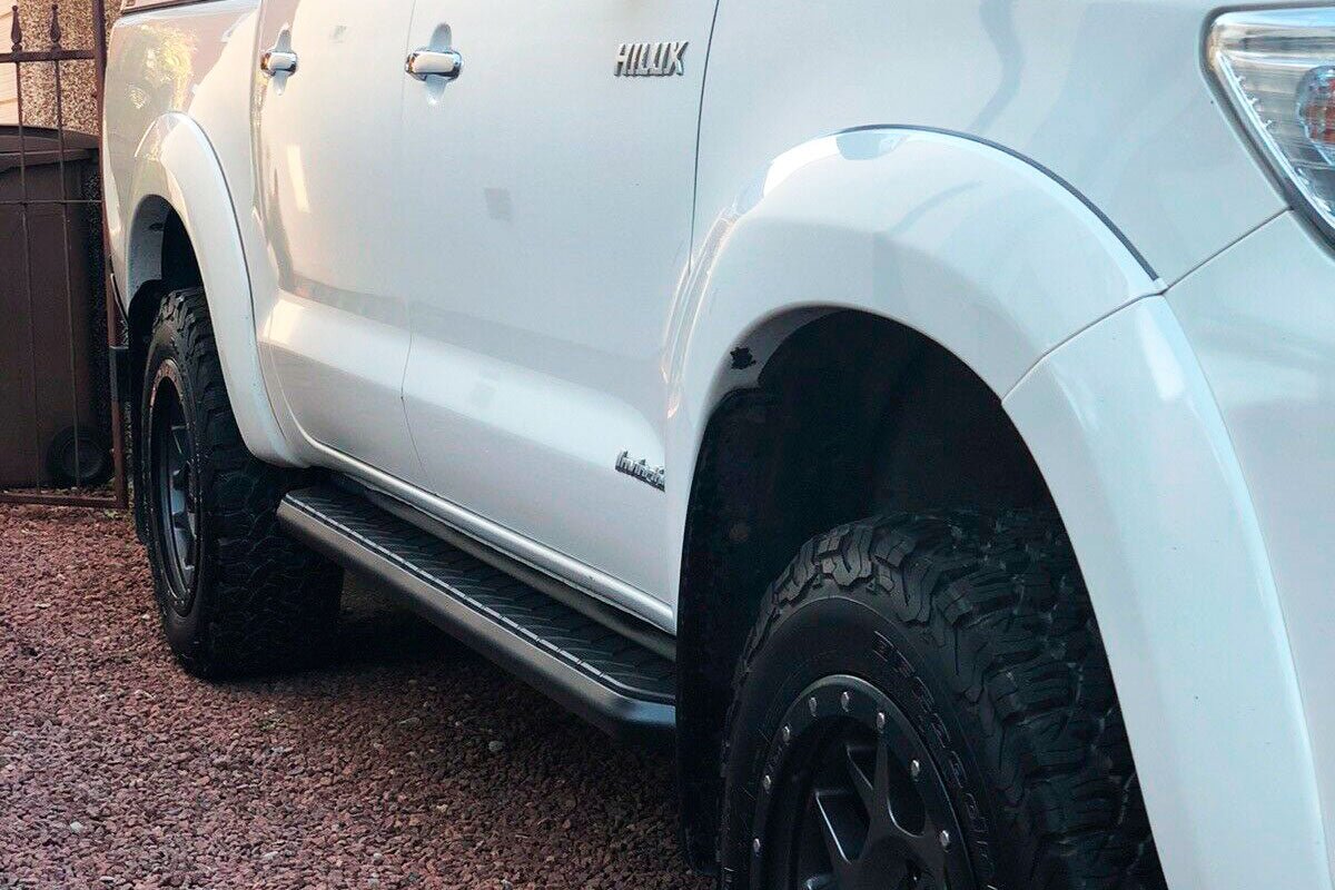 Toyota Hilux 2005 - 2015 Black Side Steps - Alpine F1 Black Running Boards - Matt Black - Eagle 4x4