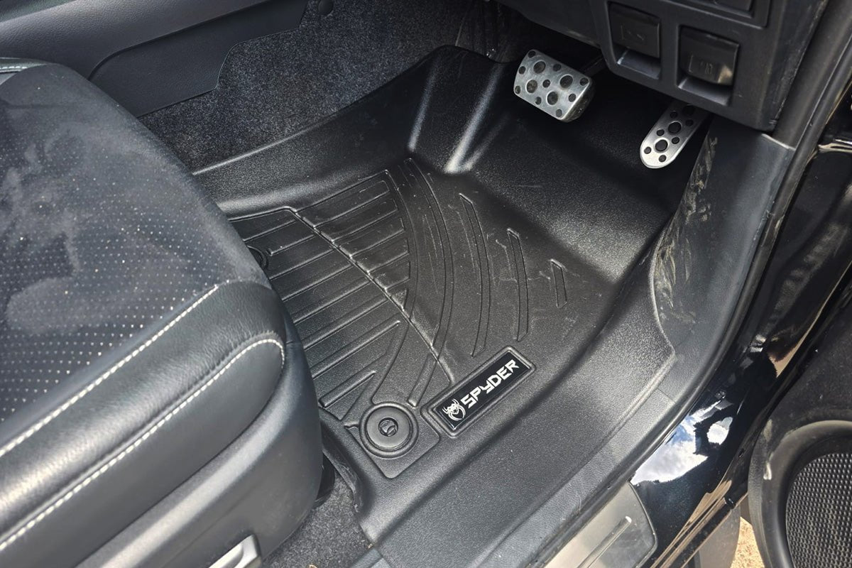 Toyota Hilux 2021+ Spyder Floor Mats - Full Set - Eagle 4x4