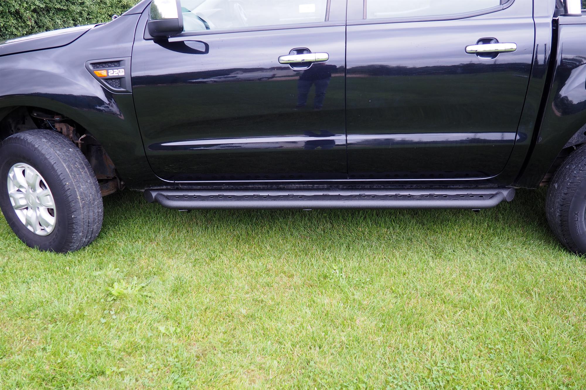 Toyota Hilux Rugged B2 Side Steps 2005 - 2015 - Eagle 4x4