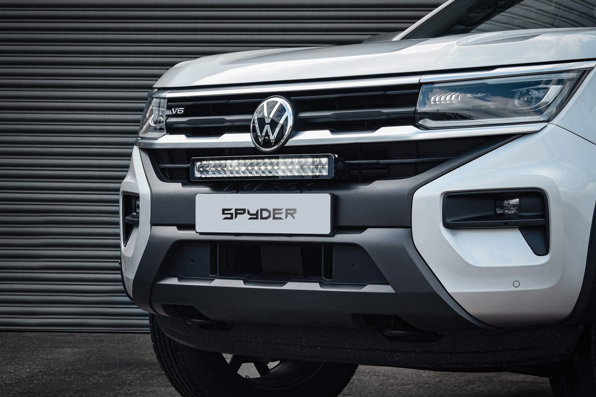 Volkswagen Amarok 2023+ 21 - inch Spyder Stealth LED Light Bar + Integrated Grille Kit - Eagle 4x4