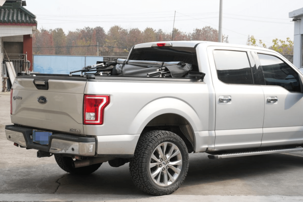 Ford Ranger T6 (2012 - 2022) Frontier Hard Roll Up Tonneau Cover - Eagle 4x4