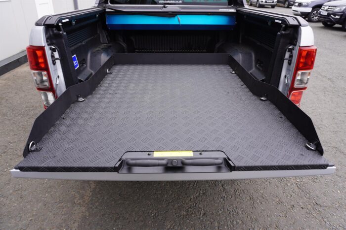 Hawk Truck Bed Sliding Tray - Chequered Plate - Eagle 4x4