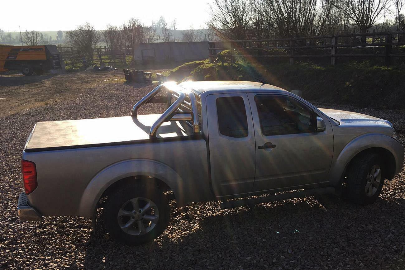 Nissan Navara D40 K/C Soft Roll Up Cover and Roll Bar Combo - Matt Black - Eagle 4x4