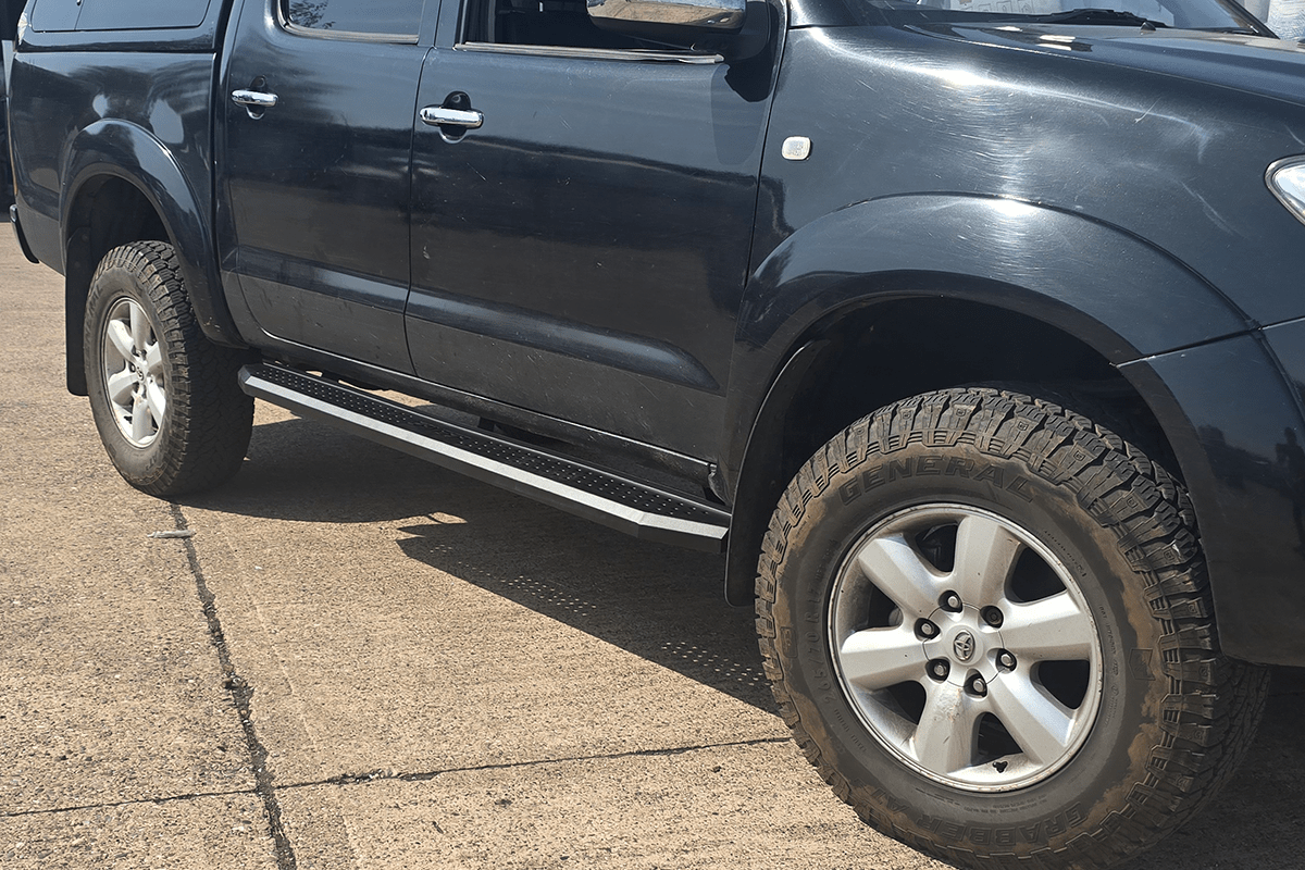 Toyota Hilux 2005 - 2015 Alpine Spyder F2 Side Steps - Eagle 4x4